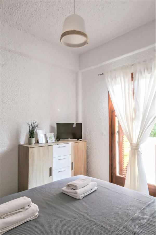 Beachfront Deluxe Apt. Pefkochori Luaran gambar