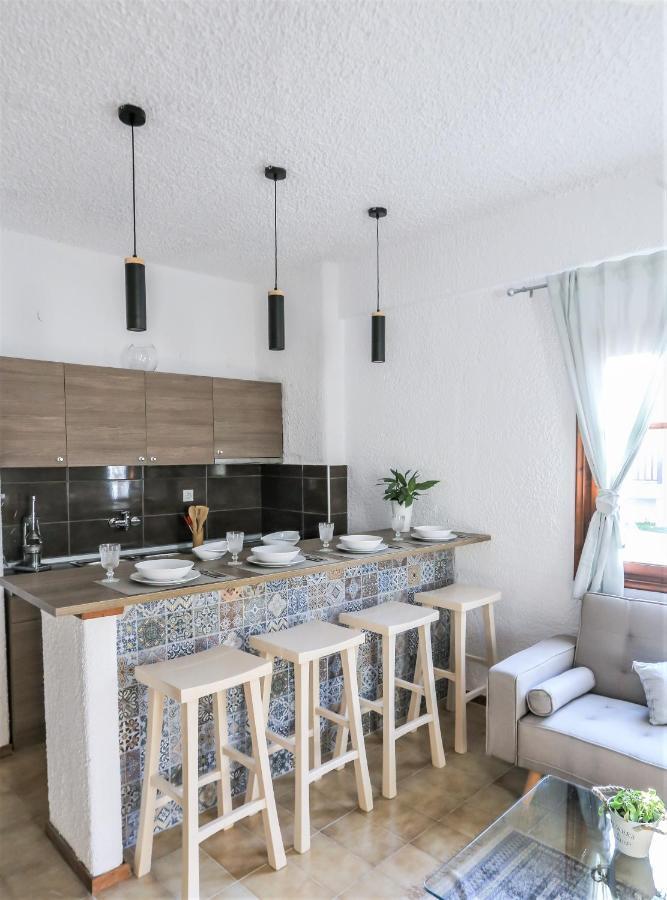 Beachfront Deluxe Apt. Pefkochori Luaran gambar