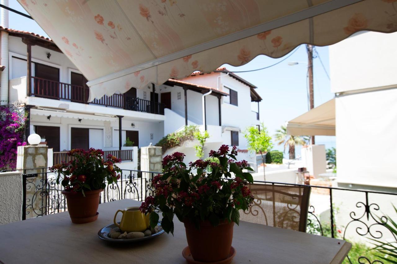 Beachfront Deluxe Apt. Pefkochori Luaran gambar